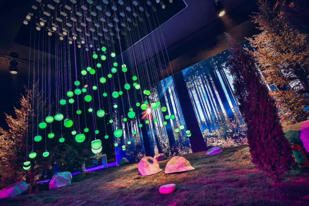 這部座駕的發(fā)布會(huì)太浪漫溫馨了，真的是為愛選擇｜態(tài)度有腔調(diào)
