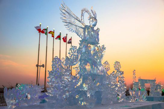 冬天就要去看這樣一場冰雕展覽活動，體驗現(xiàn)實版的“冰雪奇緣”