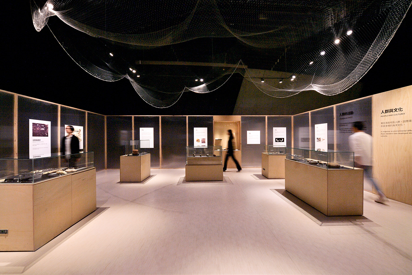 東亞島嶼文化展覽設(shè)計(jì)策劃案例,每一個(gè)古物都帶著發(fā)現(xiàn)者的故事與生活場(chǎng)景 - 第1張