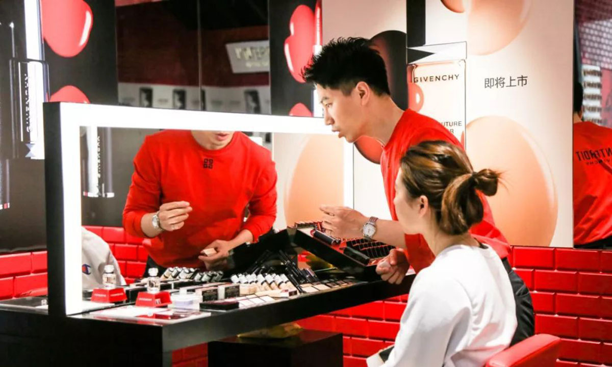 紀梵希這個美妝快閃店策劃的那是滿滿的黑科技??！