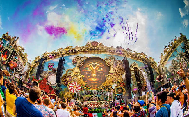 Tomorrowland的主舞臺設(shè)計又一次刷爆了朋友圈