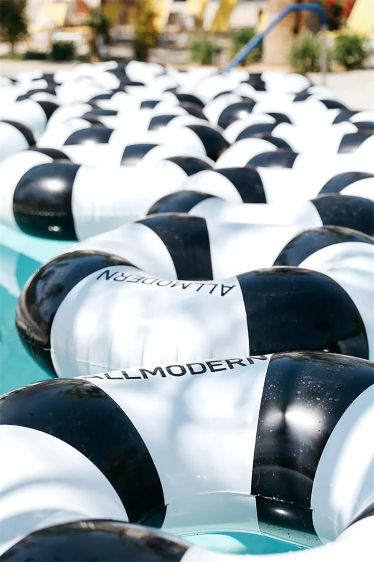 這場泳池派對活動(dòng)策劃的品牌烙印太強(qiáng)了，門頭設(shè)計(jì)直呼品牌效應(yīng) - 第19張