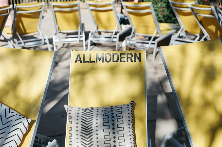 這場泳池派對活動(dòng)策劃的品牌烙印太強(qiáng)了，門頭設(shè)計(jì)直呼品牌效應(yīng) - 第32張