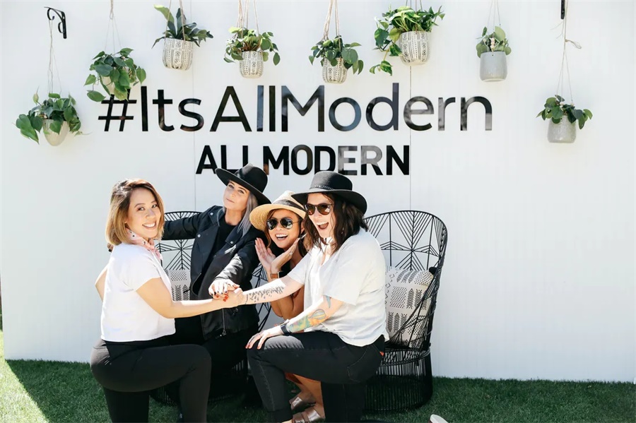 這場泳池派對活動(dòng)策劃的品牌烙印太強(qiáng)了，門頭設(shè)計(jì)直呼品牌效應(yīng) - 第11張