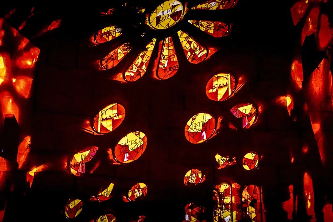 超現(xiàn)實(shí)主義的主題沉浸式藝術(shù)展覽活動(dòng)，建筑的想像魅力無限