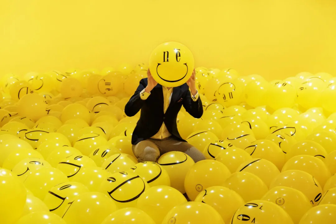 招牌笑臉球emograms新春展覽活動(dòng)策劃超happy，金銀滿屋福滿年