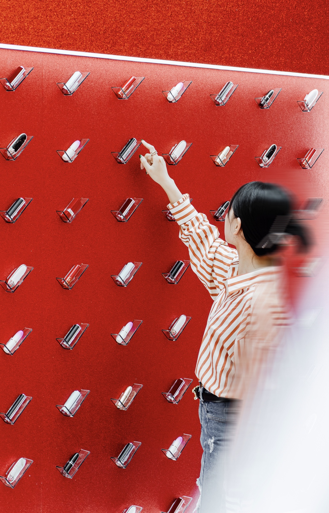 「少女的100個(gè)口紅色號」為名的深圳口紅展覽活動策劃浪漫開篇 - 第7張 - 會展活動策劃CCASY.COM 「少女的100個(gè)口紅色號」為名的深圳口紅展覽活動策劃浪漫開篇 - 第7張