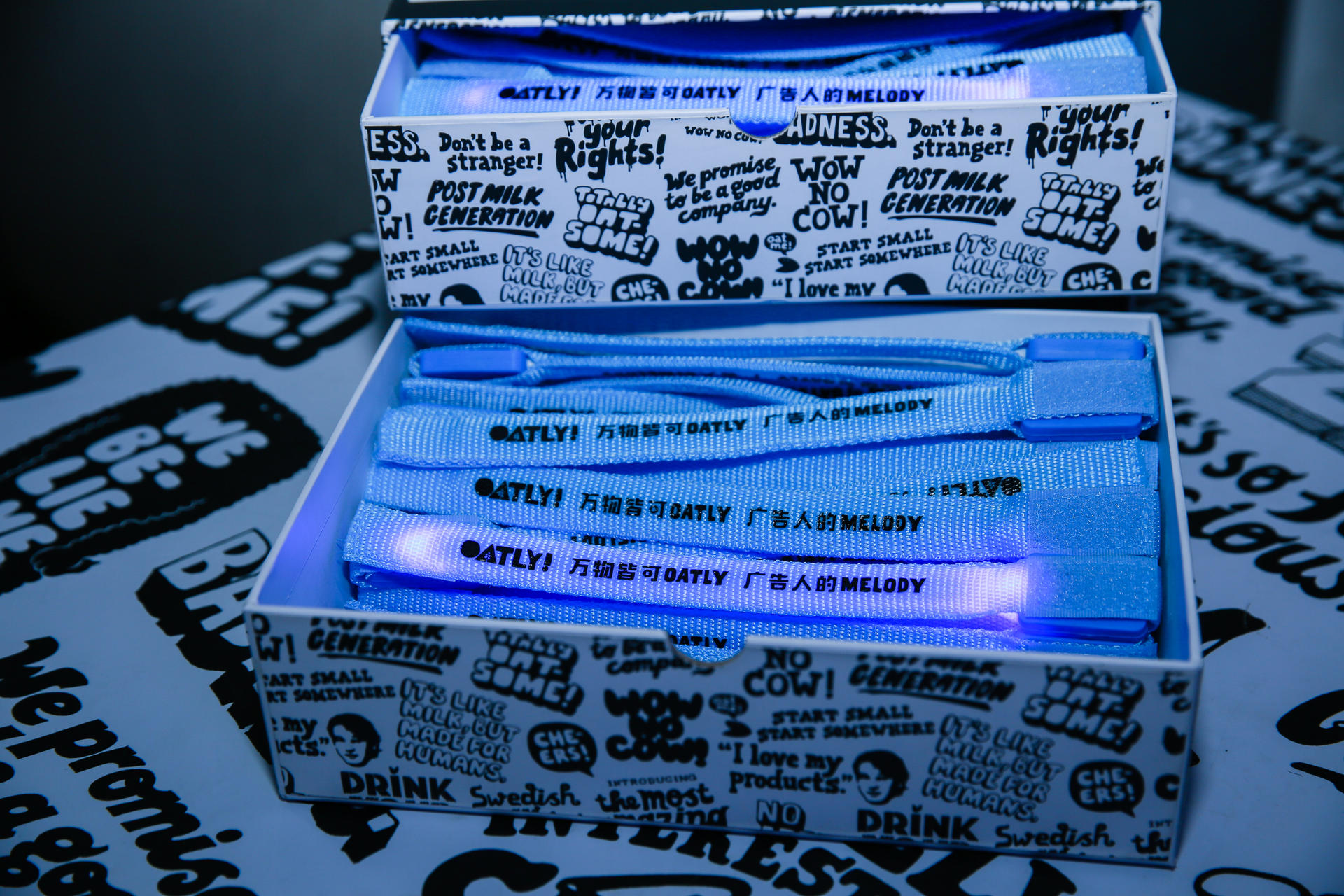Oatly&廣告人之夜活動策劃現場激情上演“噴火特技”