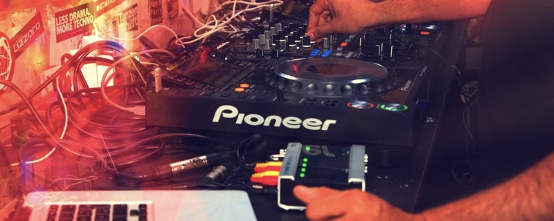 區(qū)分企業(yè)宣傳片好壞的要點(diǎn) - 第1張 - 會(huì)展活動(dòng)策劃CCASY.COM 區(qū)分企業(yè)宣傳片好壞的要點(diǎn) - 第1張