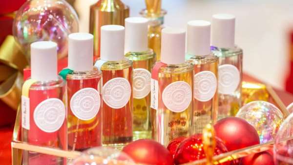 快接函，巴黎皇室的圣誕快閃店邀請函已發(fā)送