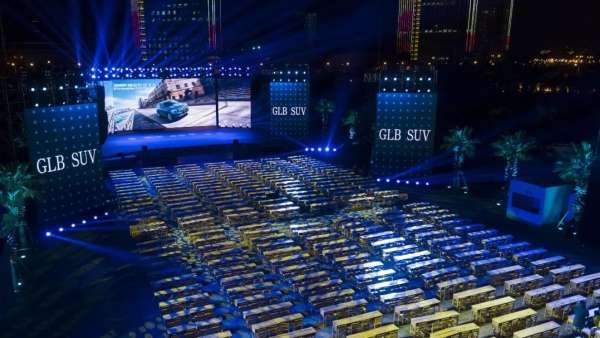 全校師生請(qǐng)注意，一場(chǎng)精心策劃的千人發(fā)布會(huì)將以情景劇形式展開(kāi)了