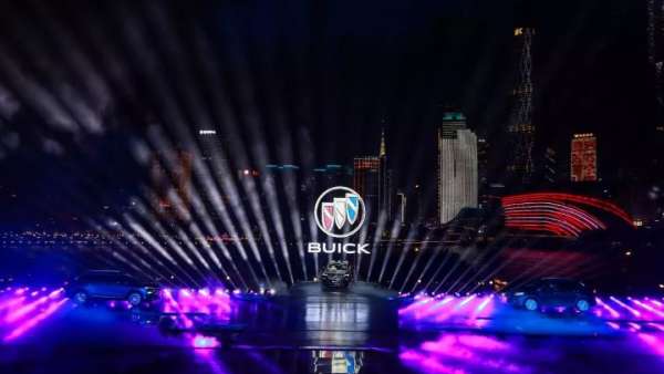 智·行千里，時(shí)代精神時(shí)代車發(fā)布會(huì)綻放著“別”樣光芒