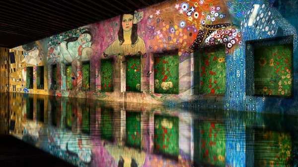 多媒體技術(shù)手段在互動(dòng)燈光秀的運(yùn)用強(qiáng)化了現(xiàn)場(chǎng)視聽(tīng)感覺(jué)