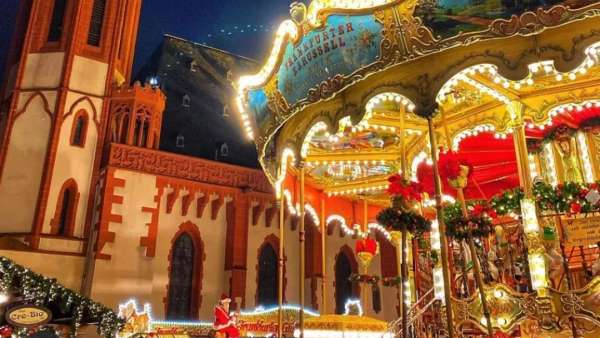 一場(chǎng)夢(mèng)幻圣誕派對(duì)活動(dòng)空降外灘，與你同慶圣誕佳節(jié)