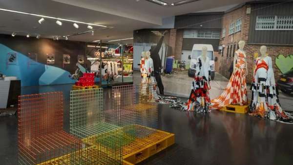 修辭手法展會展覽策劃深入探討了abloh職業(yè)生涯的亮點