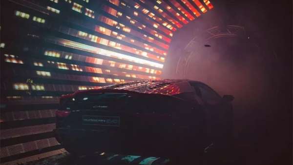 汽車新品發(fā)布會(huì)以獨(dú)特?zé)艄獗硌萃瓿闪颂摂M故事和現(xiàn)實(shí)故事的結(jié)合