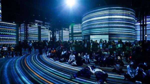 沉浸式光影展覽活動，帶你體驗五層不同層次的基本光之旅