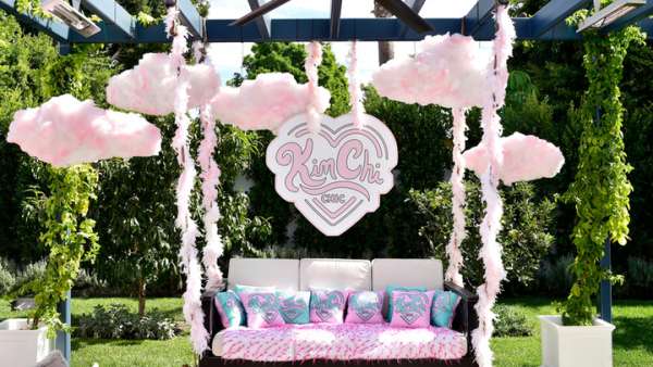 美妝產(chǎn)品新品發(fā)布會(huì)活動(dòng)既好玩又豐富多彩，自拍更是美到爆表