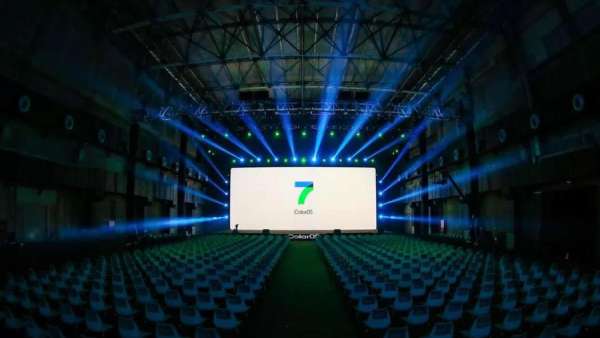 輕快無(wú)邊界手機(jī)新品發(fā)布會(huì)活動(dòng)，將簡(jiǎn)約藝術(shù)演繹到了極致，服了！