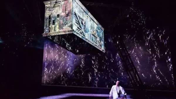 慶典活動(dòng)策劃的舞美怎樣使用色彩和燈光，這些能讓你找到閃光點(diǎn)