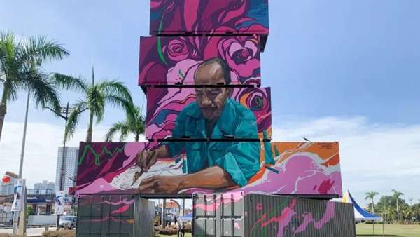 藝術節(jié)展覽活動都是用集裝箱來表達，這是何等的有趣之至啊