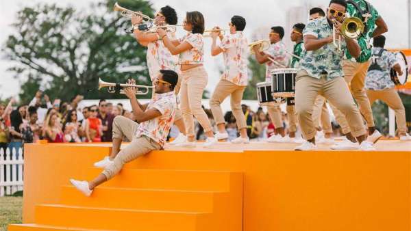 這家酒品牌的嘉年華活動(dòng)現(xiàn)場(chǎng)創(chuàng)造了一個(gè)社交媒體化的機(jī)會(huì)