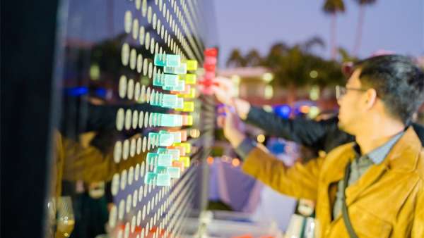 聽說企業(yè)冬季員工派對活動以互動游戲和戶外草坪更搭哦