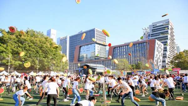 員工嘉年華活動(dòng)該怎么ZAO，超燃環(huán)境布置超炫時(shí)尚裝扮不ZAO才怪