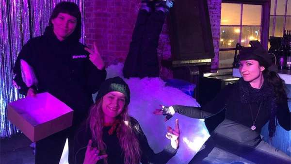 只有下半身的假日派對(duì)活動(dòng)策劃心跳分分鐘都會(huì)爆表吧