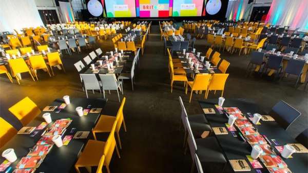 宜家風(fēng)的峰會展覽活動追求的是舒適度吧，整體效果夠贊