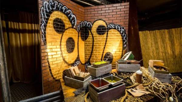 你說誰敢把“十八銅人”擺上派對活動現(xiàn)場，TA家就這么大膽