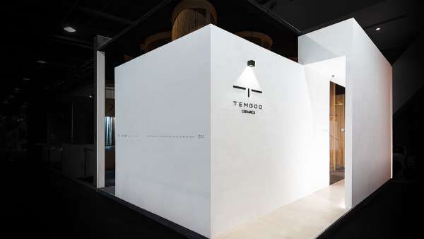 48平米的展覽活動(dòng)空間里，有形與無形的“線”描繪了人與人的共鳴