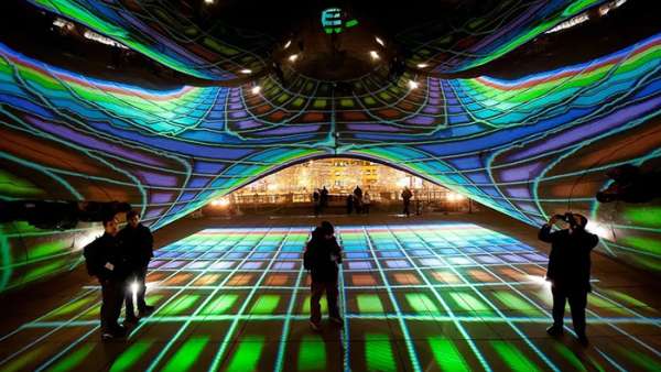 用光與色彩打造的藝術(shù)展覽活動(dòng)驚艷了世人，激活了呆滯的空間