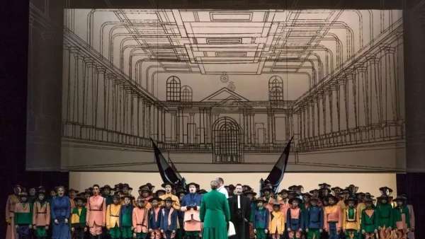 用舞美設(shè)計(jì)詮釋每場(chǎng)活動(dòng)策劃的故事內(nèi)容，她做的就很好