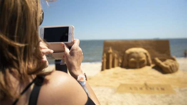 神奇的沙雕形象旨在推廣電影的上映，推廣慶?；顒?dòng)策劃亮點(diǎn)也是栩栩如生