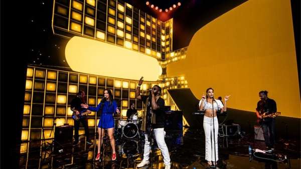 物流中心開業(yè)慶典活動(dòng)營造的巨大空間感形象地展示了其功能性