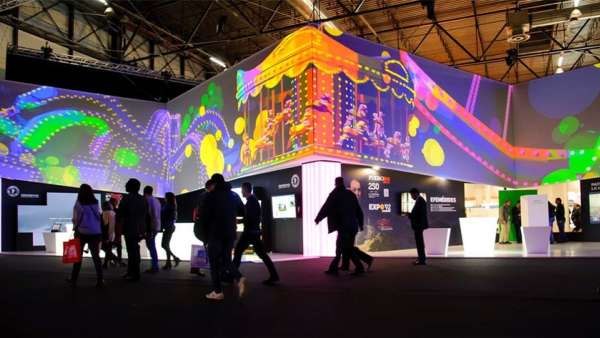 旅游會展活動上映的這場燈光和色彩的多媒體秀，令人心曠神怡留連忘返