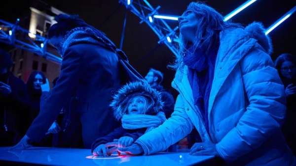 藝術(shù)展覽的這些大型燈光裝置竟是出自建筑師之手，神奇啊