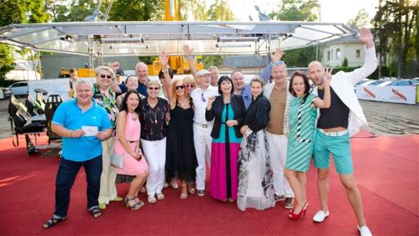 香檳酒的推廣活動策劃噱頭不是產(chǎn)品，竟是50米高空的舉辦場地