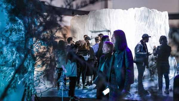 油罐藝術(shù)中心打造的體驗(yàn)派對(duì)活動(dòng)，策劃的卻是一場(chǎng)極光寒冷的互動(dòng)體驗(yàn)