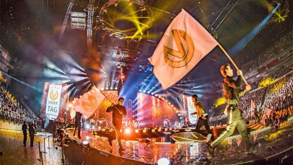 8.5小時(shí)的舞臺轉(zhuǎn)換時(shí)間就實(shí)現(xiàn)了一場驚人的品牌活動策劃，牛??！