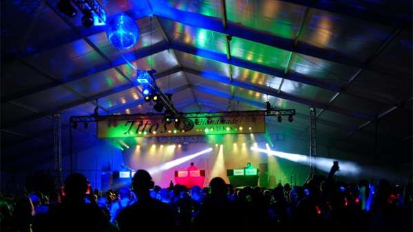 伏特加經(jīng)銷商冒險(xiǎn)派對(duì)活動(dòng)策劃的極限音樂節(jié)就是要你嗨