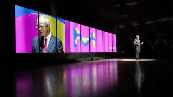 德國(guó)這場(chǎng)頒獎(jiǎng)活動(dòng)策劃以戲劇的方式展開(kāi)了獲獎(jiǎng)?wù)叩膫€(gè)人故事