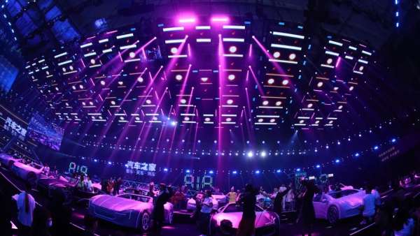 818全球汽車夜盛典活動(dòng)策劃的舞美設(shè)計(jì)感官體驗(yàn)太神了！