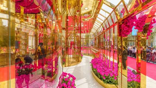 蘭蔻數(shù)萬(wàn)朵玫瑰的快閃活動(dòng)策劃再次霸屏朋友圈