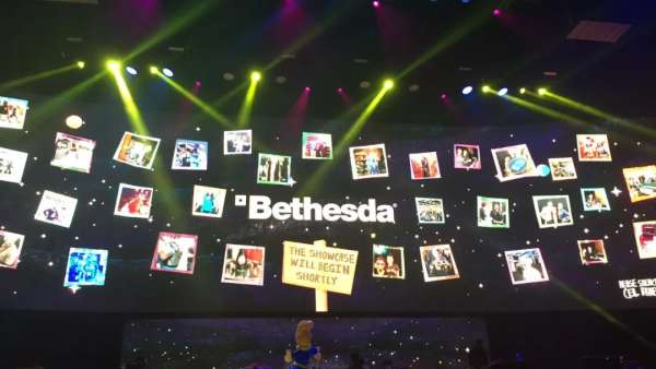 這個體驗式游戲發(fā)布會活動策劃融合了末日詭異和童心歡樂的游樂園