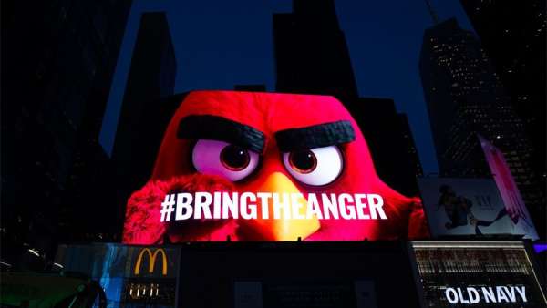 憤怒的小鳥十周年慶典活動(dòng)策劃了一臺(tái)完美的“出氣”機(jī)