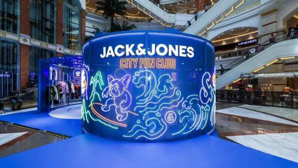 杰克瓊斯巡回快閃店活動(dòng)策劃勾塑了玩味、街頭、多元的潮流態(tài)度