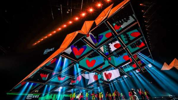 愛奇藝直播晚會(huì)活動(dòng)策劃的多畫面互動(dòng)直播趣味性更強(qiáng)