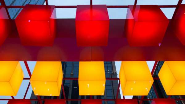 魔都「就地過年」新春展覽活動(dòng)策劃200盞燈，化身時(shí)髦的璀璨燈海